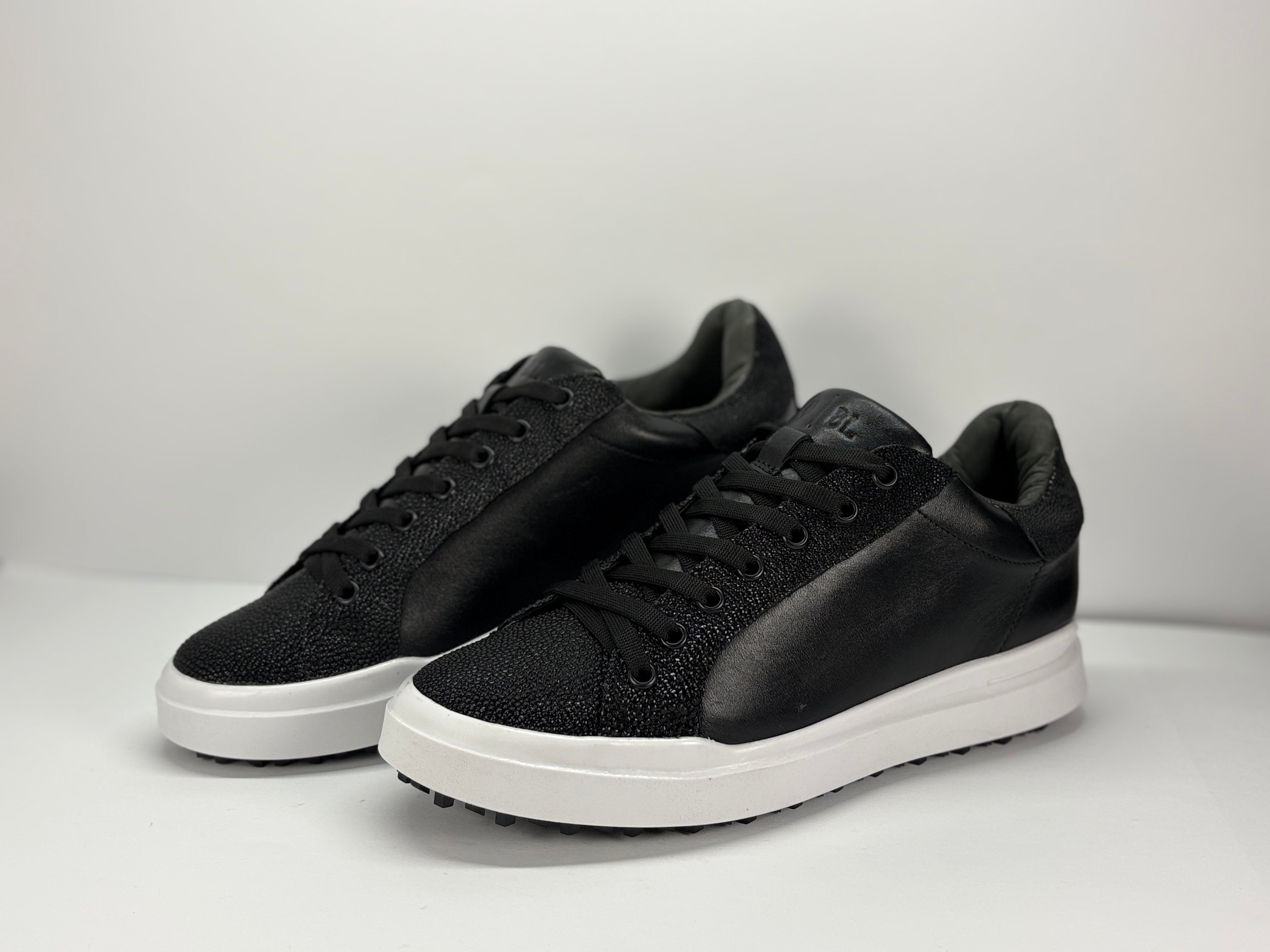 TENIS DE MANTARRAYA SIN DIAMANTE
